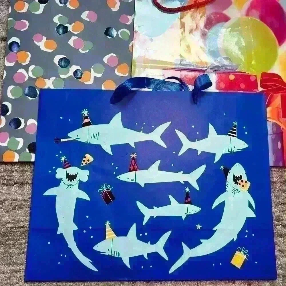 5 POUNDS 39 Pcs Gift Bags For All Occasions — Birthday Baby Shower Christmas